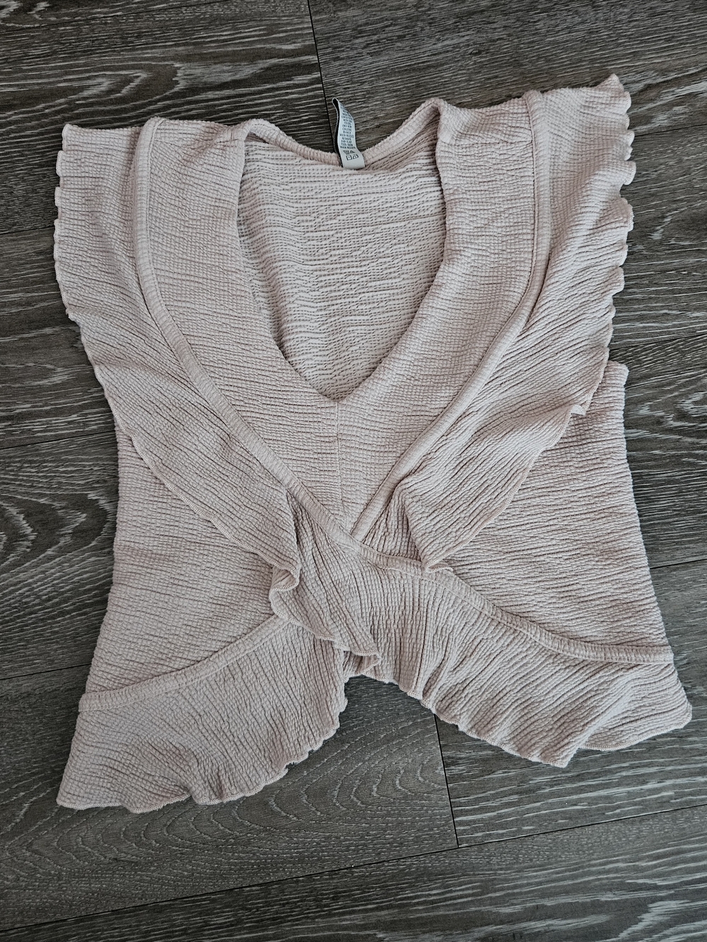 American Rag Light Blush Ruffled V-Neck Sleeveless Top